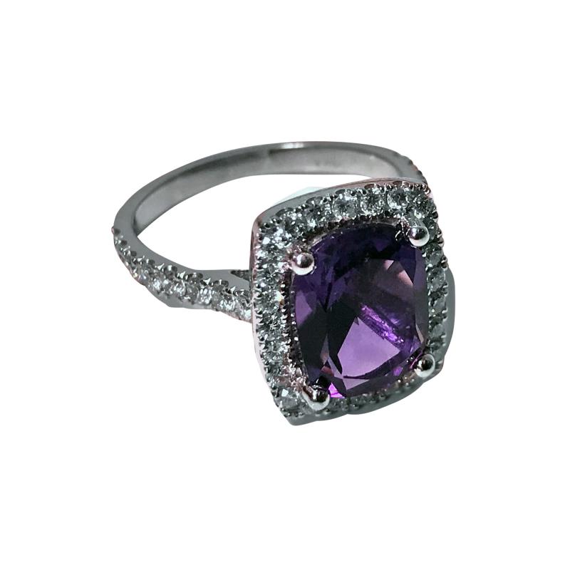 Amethyst and Diamond Gold Ring 20th Century