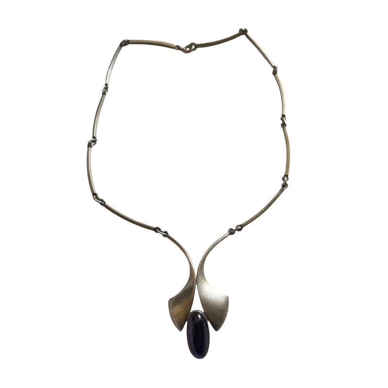 Amethyst and silver necklace
