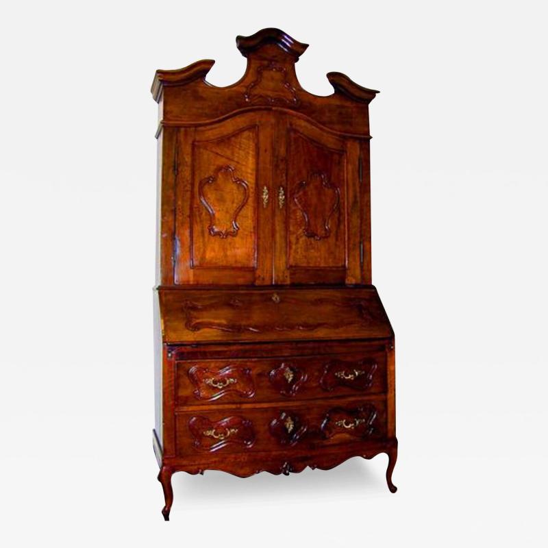 An 18th Century Venetian Camel Crown Moulding Bureau with serpentine slant