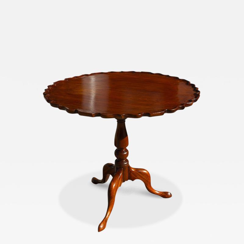 Antique American Chippendale Mahogany Tilt Top Pie Crust Table