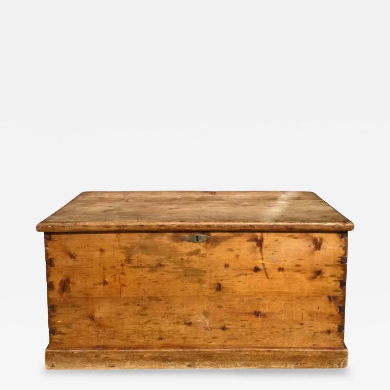 Antique American Country Rustic Wood Chest Trunk