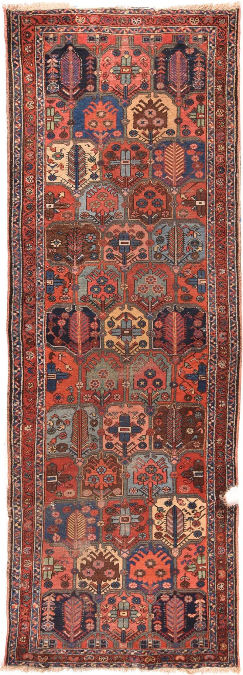 Antique Bakhtiari Rug 3 7 x 10 3 