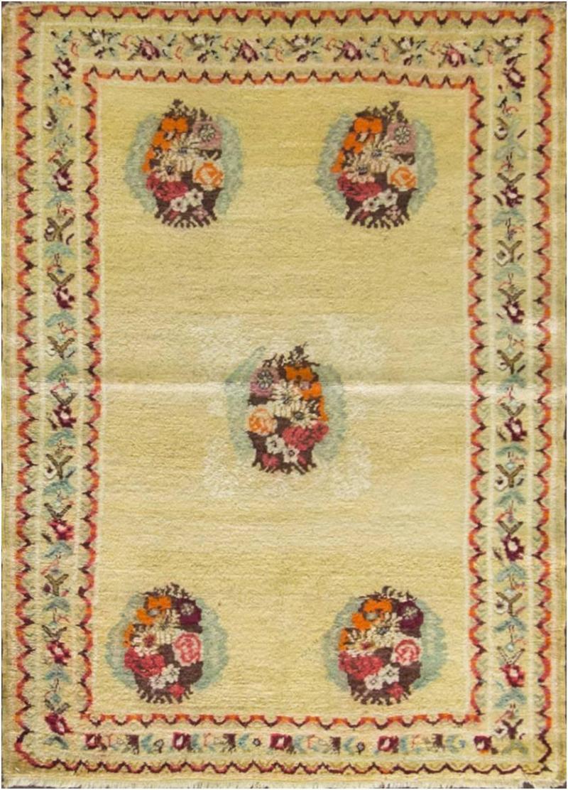 Antique Central Anatolia Oushak Rug