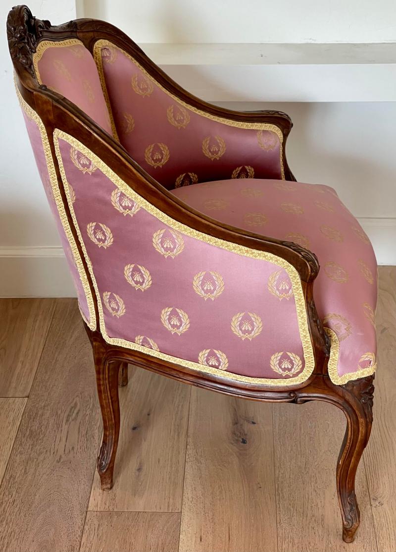 Antique French Provincial Vanity Stool W Napoleonic Bee Silk Fabric