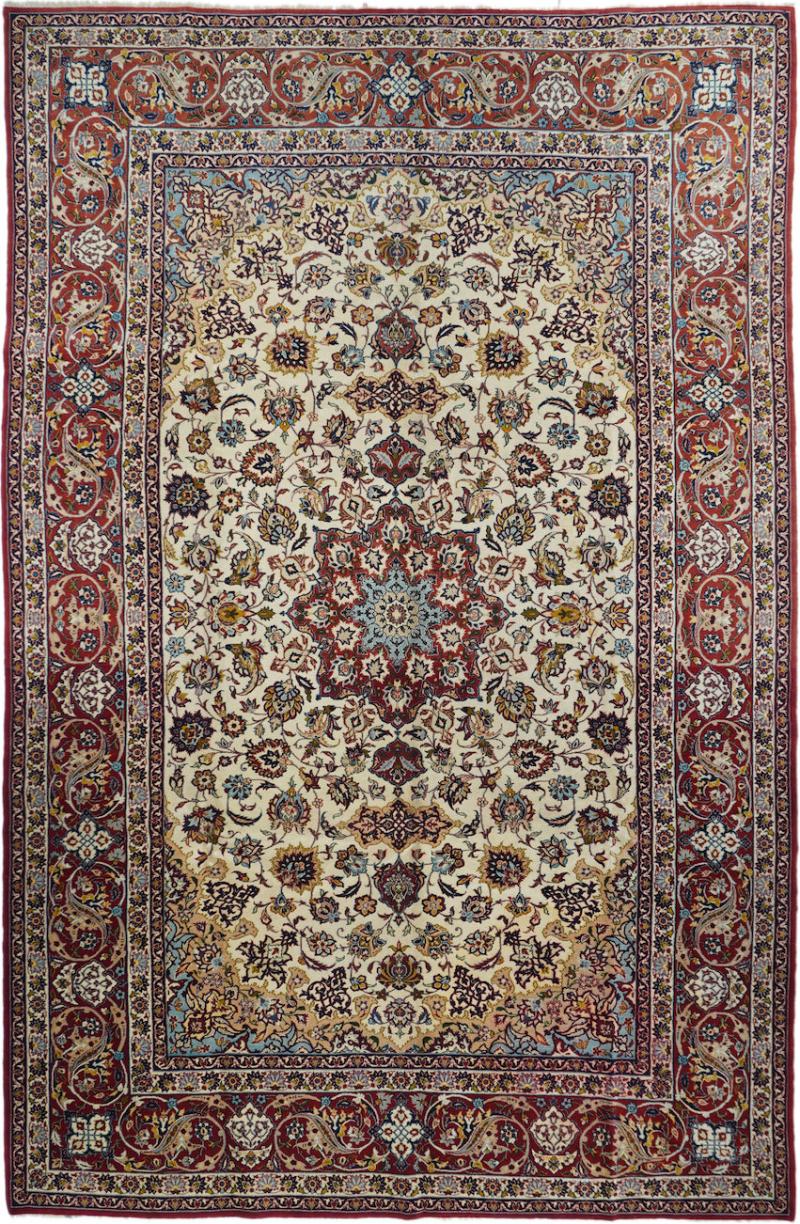Antique Isfahan Rug 68 x 109