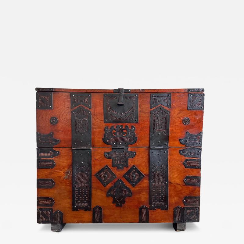 Antique Korean Pakchon Wedding Bandaji Chest Joseon Dynasty