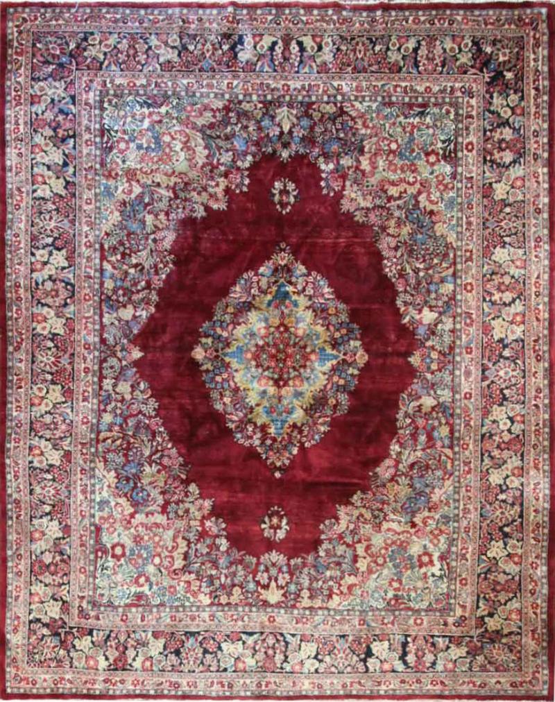 Antique Persian Sarouk Carpet Classic Design 104 x 133 