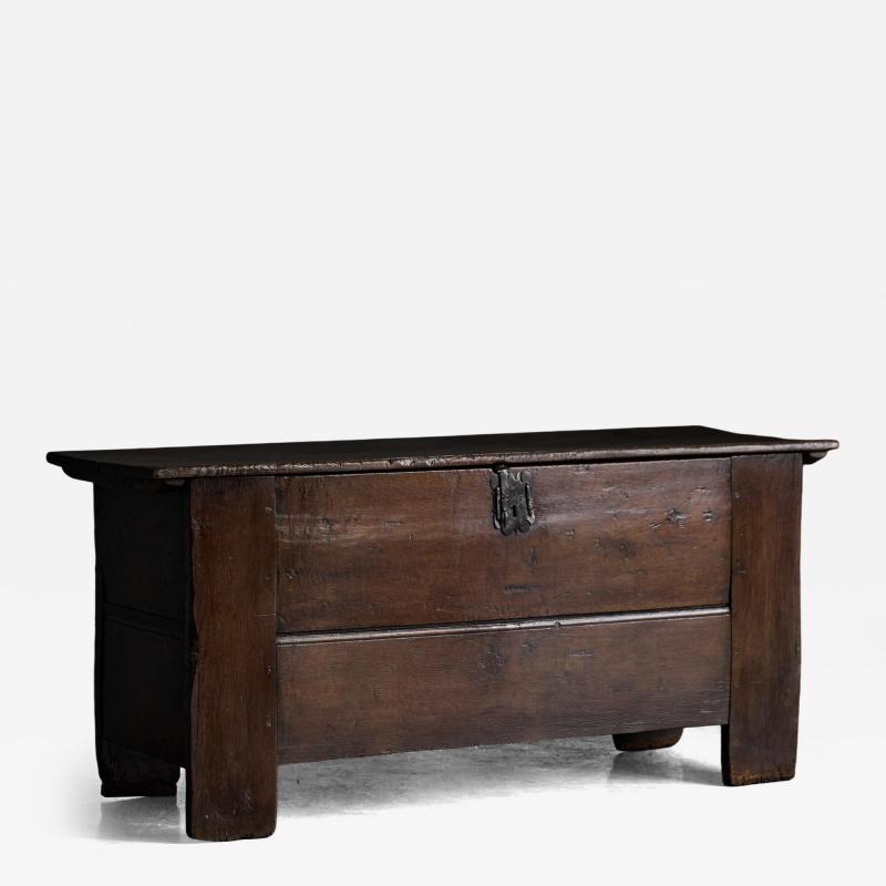 Antique Rustic Oak Coffer England Early 18th Century