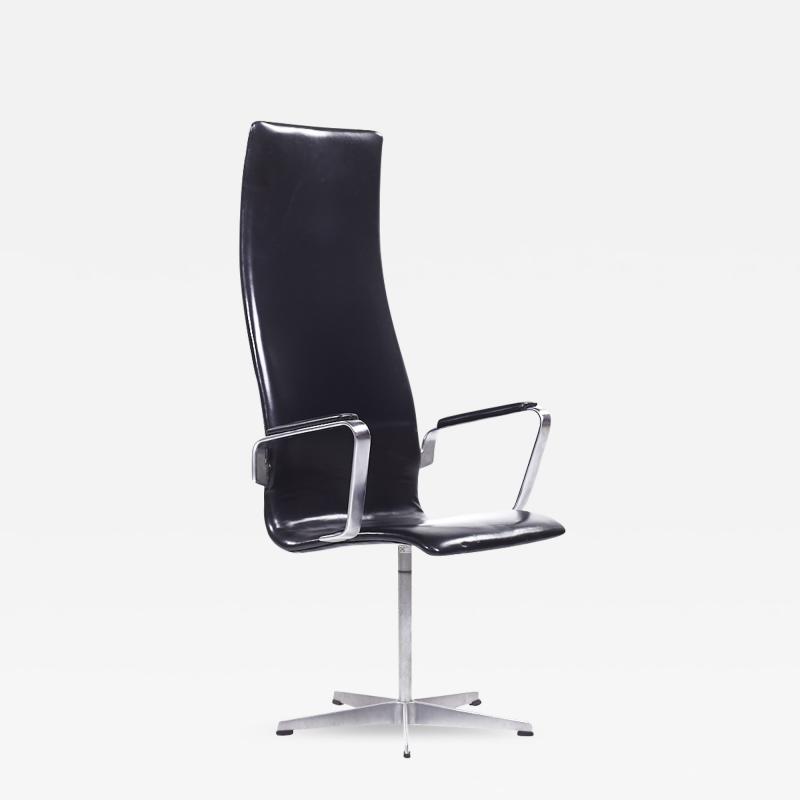 Arne Jacobsen Arne Jacobsen for Fritz Hansen Oxford Mid Century Highback Swivel Chair