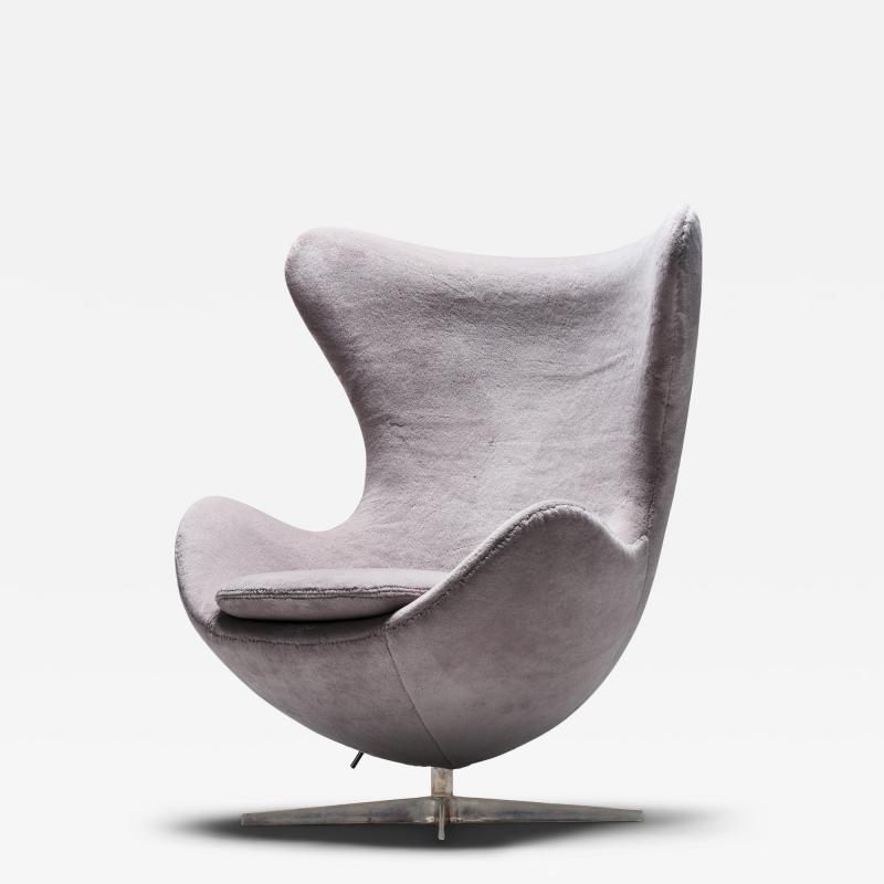 Arne Jacobsen Egg Chair by Arne Jacobsen with New Wool Mosu Velvet Upholstery