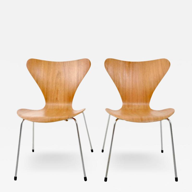 Arne Jacobsen Series 7 Chair by Arne Jacobsen for Fritz Hansen Multiple Available