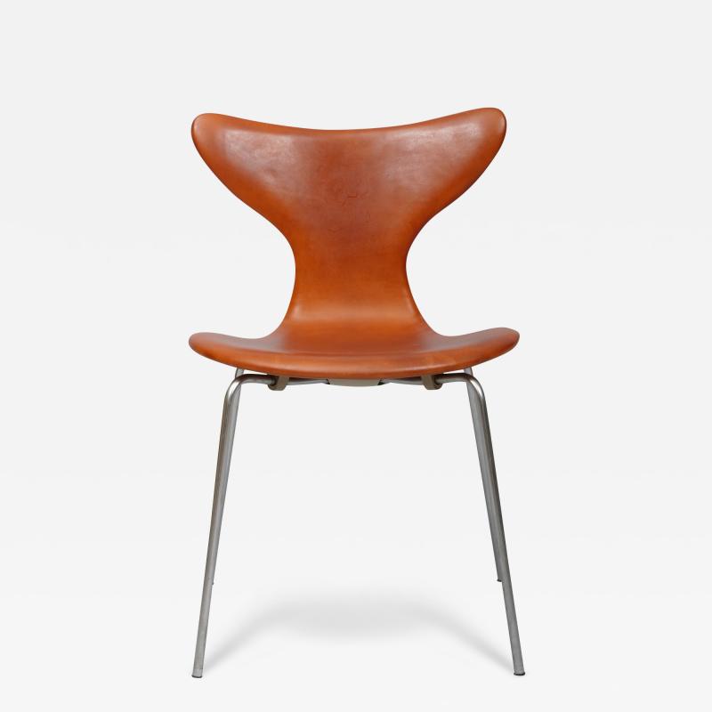 Arne Jacobsen Set of twelve Arne Jacobsen Lily chair