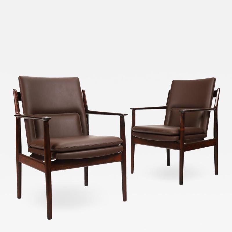 Arne Vodder Pair of Scandinavain Modern Solid Rosewood Armchairs Designed by Arne Vodder