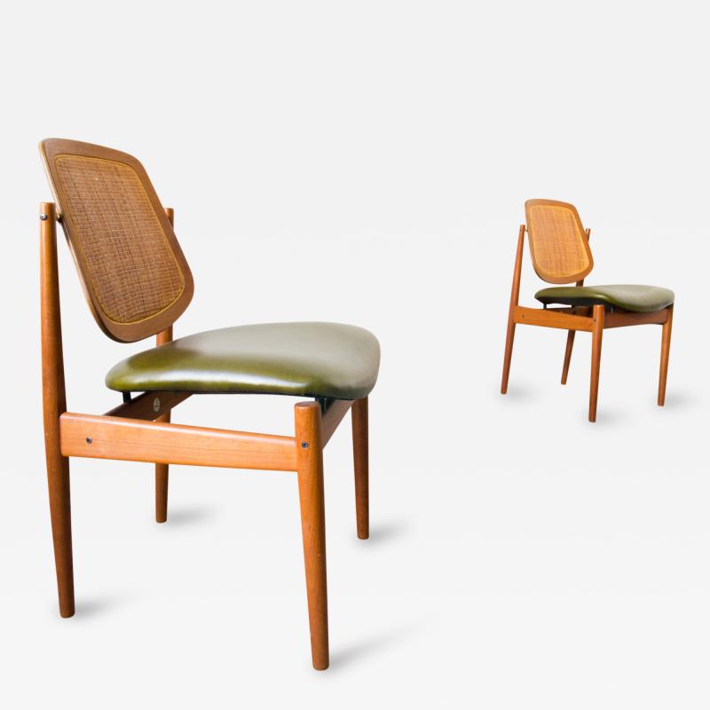 Arne Vodder Set of Four Arne Vodder France Sons F 205 Dining Chairs