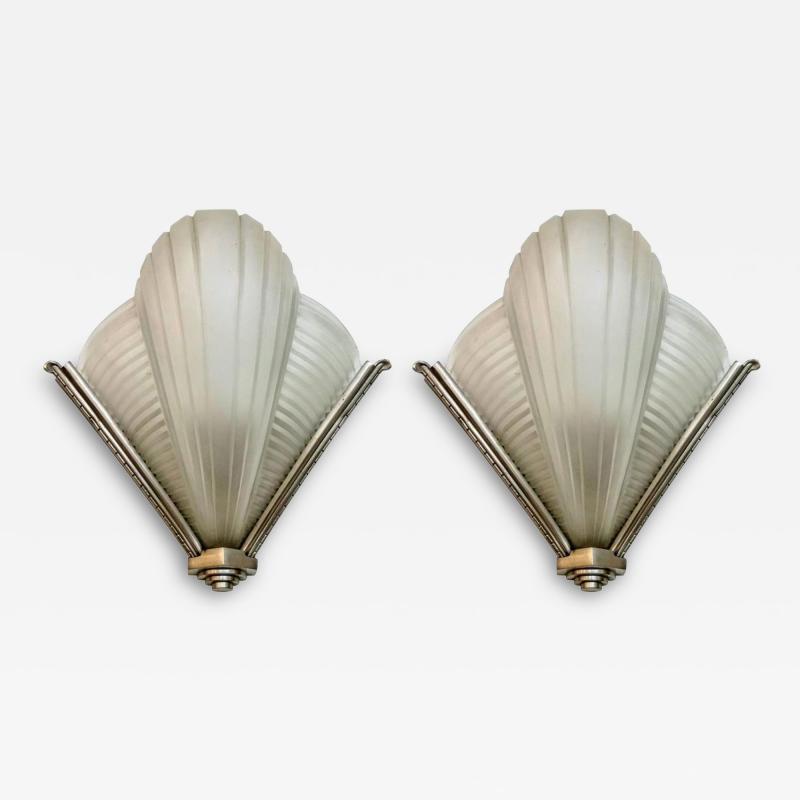Atelier Petitot Pair of French Art Deco Ribbed Design Wall Sconces by Petitot LU161924806893