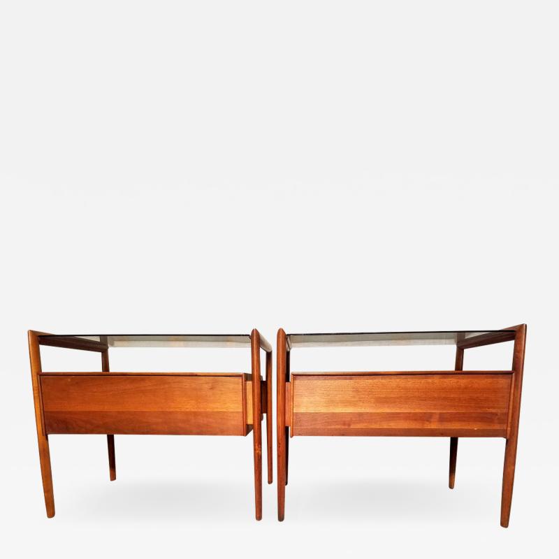 Barney Flagg Pair of Walnut End Tables Parallel Line for Drexel 1960s