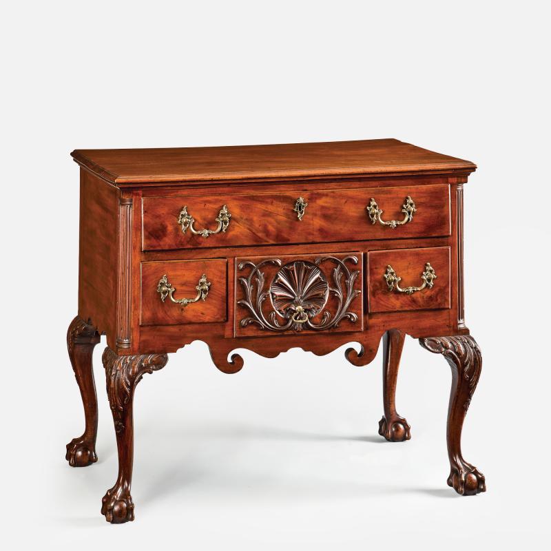 Benjamin Randolph A Philadelphia Mahogany Dressing Table attributed to Benjamin Randolph