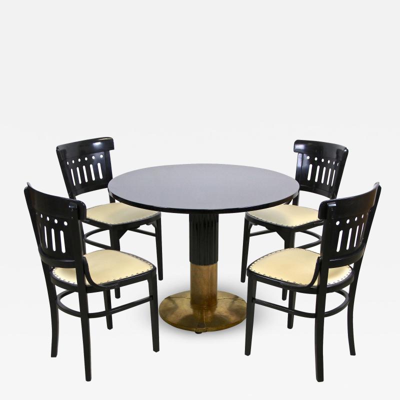 Bentwood Seating Set Salon Suite with Round Thonet Table Austria circa 1910