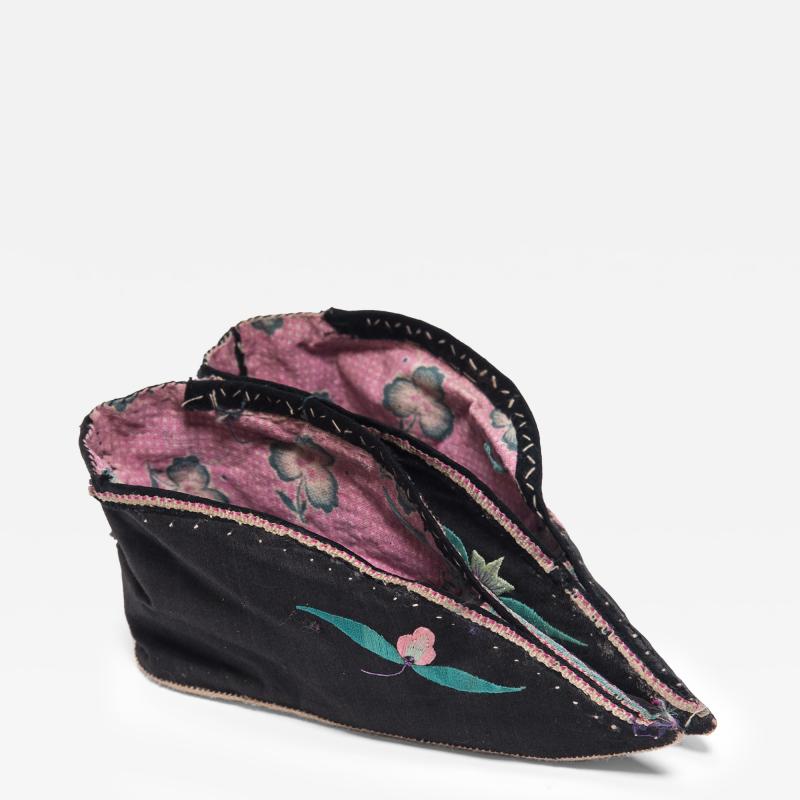 Bound Foot Lotus Slipper
