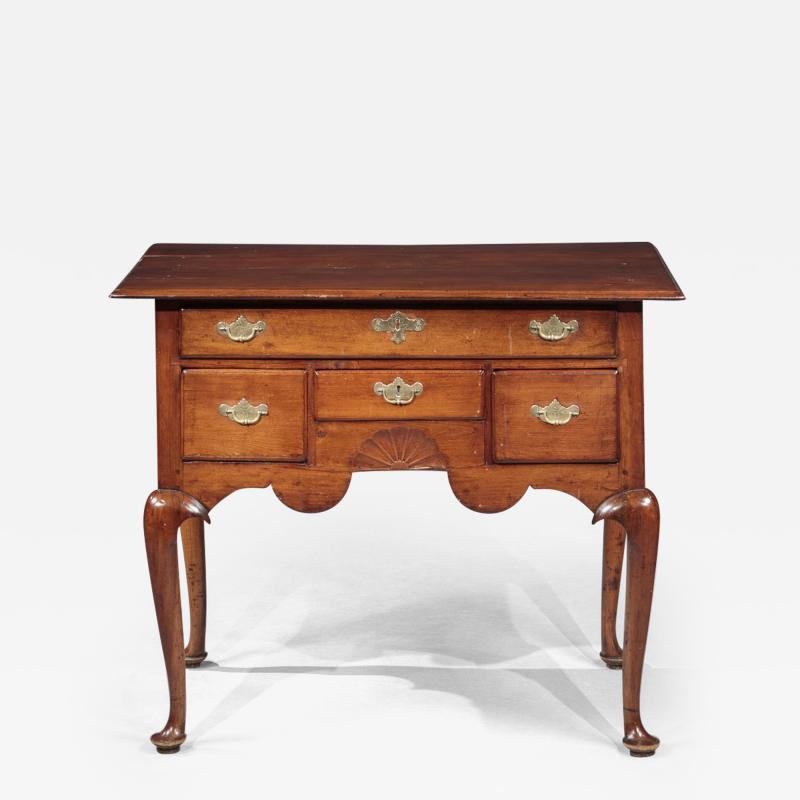 CHIPPENDALE DRESSING TABLE OR LOWBOY