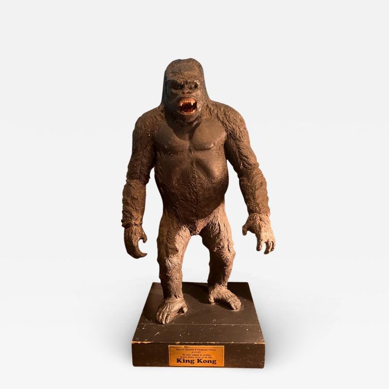 COOL KING KONG STATUE FROM THE 1976 MOVIE