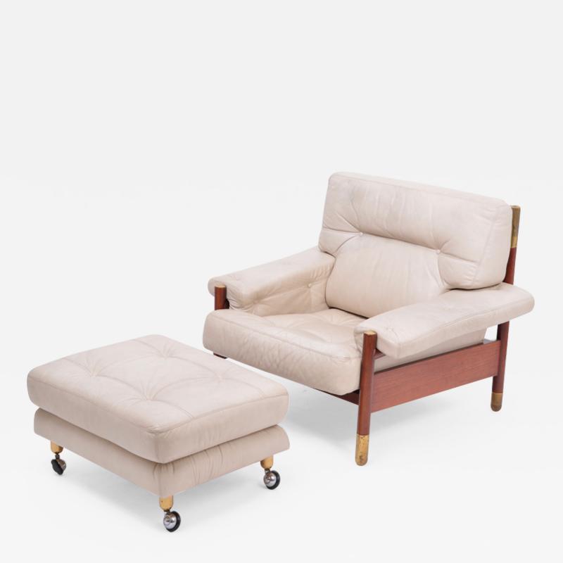 Carlo de Carli Carlo di Carli Beige Midcentury Lounge Chair with Ottoman Model Sella by Carlo de Carli