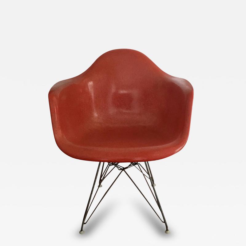 Charles Ormond Eames Early Fiberglass Shell DAR Chair by Charles Eames for Herman Miller