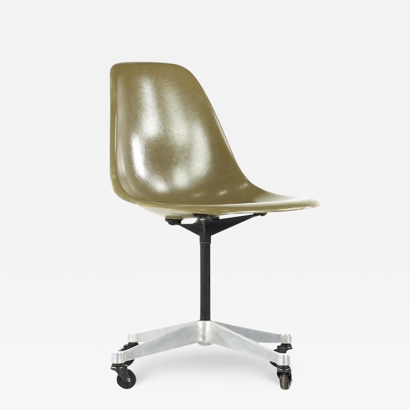 Charles Ray Eames Charles and Ray Eames for Herman Miller Mid Century Wheeled Shell Chair