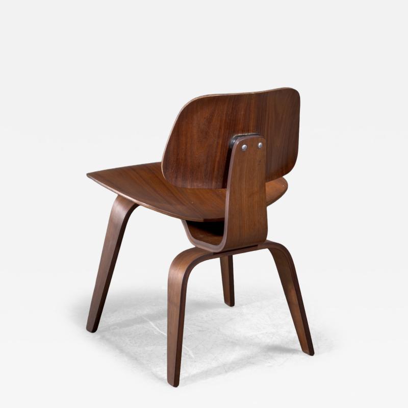 Charles Ray Eames Eames DCW chair for Evans