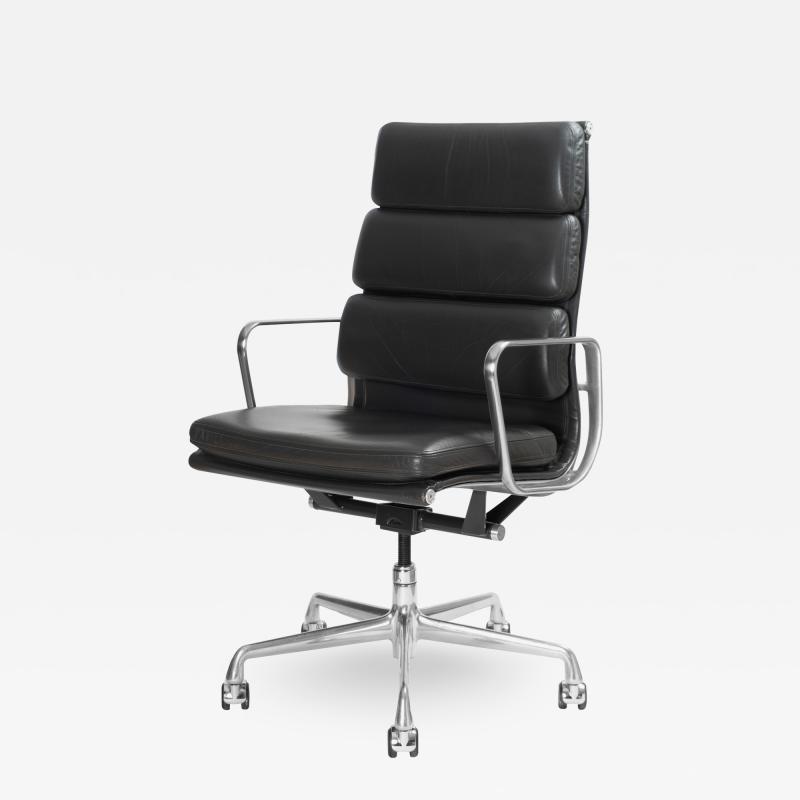 Charles Ray Eames Eames Soft Pad Executive Chairs in Gray Leather for Herman Miller