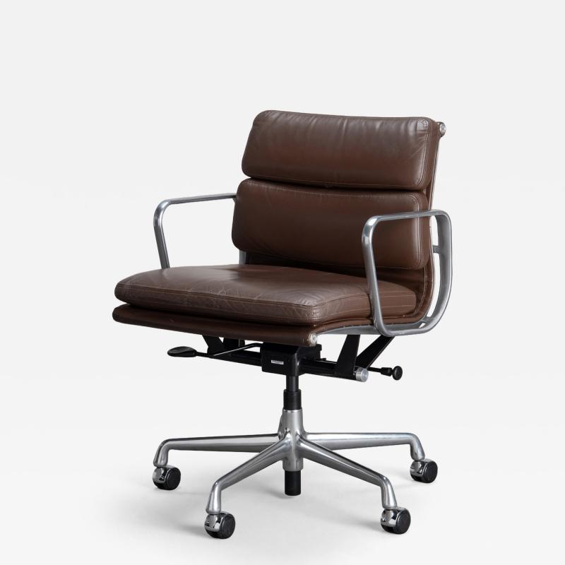 Charles Ray Eames Eames Soft Pad Management Chair by Herman Miller in Chocolate Brown Leather