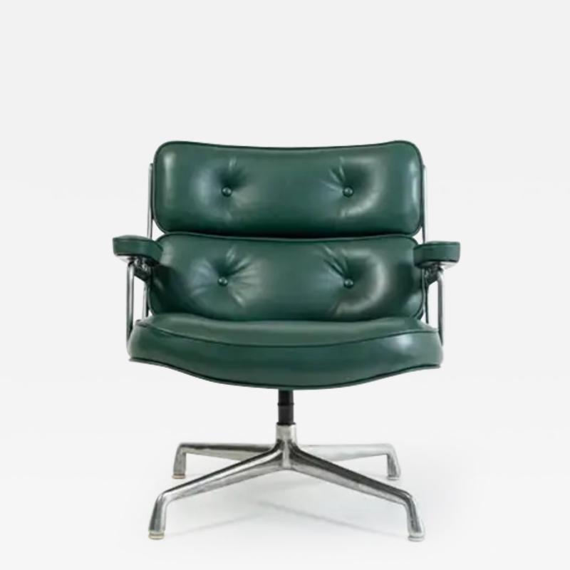 Charles Ray Eames Eames Time Life Lobby Lounge Chair ES105 in Forest Green Leather