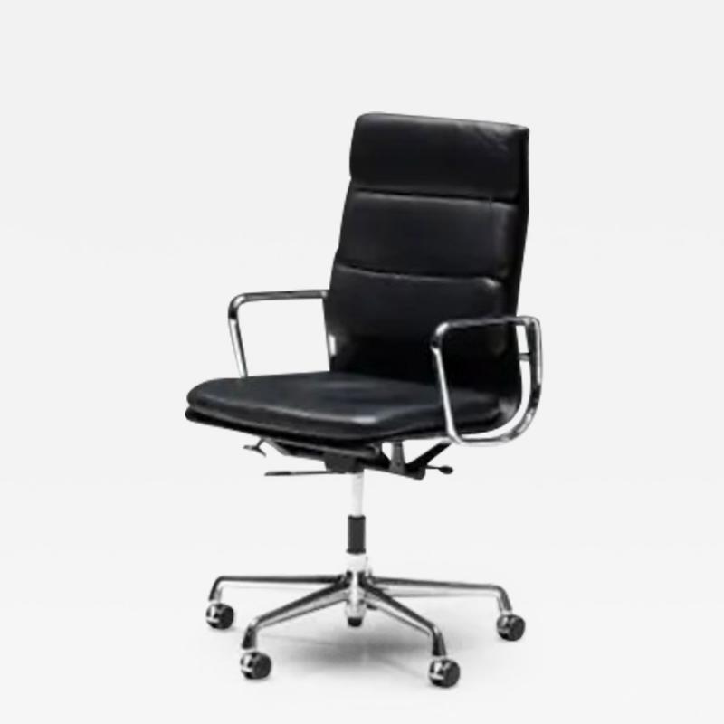 Charles Ray Eames Office Chair EA216 by Charles and Ray Eames for Vitra Germany 1960s
