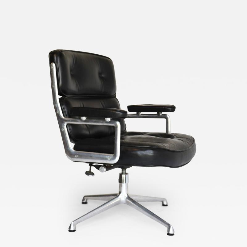 Charles Ray Eames Time Life Lobby Lounge Chair by Charles Ray Eames for Herman Miller