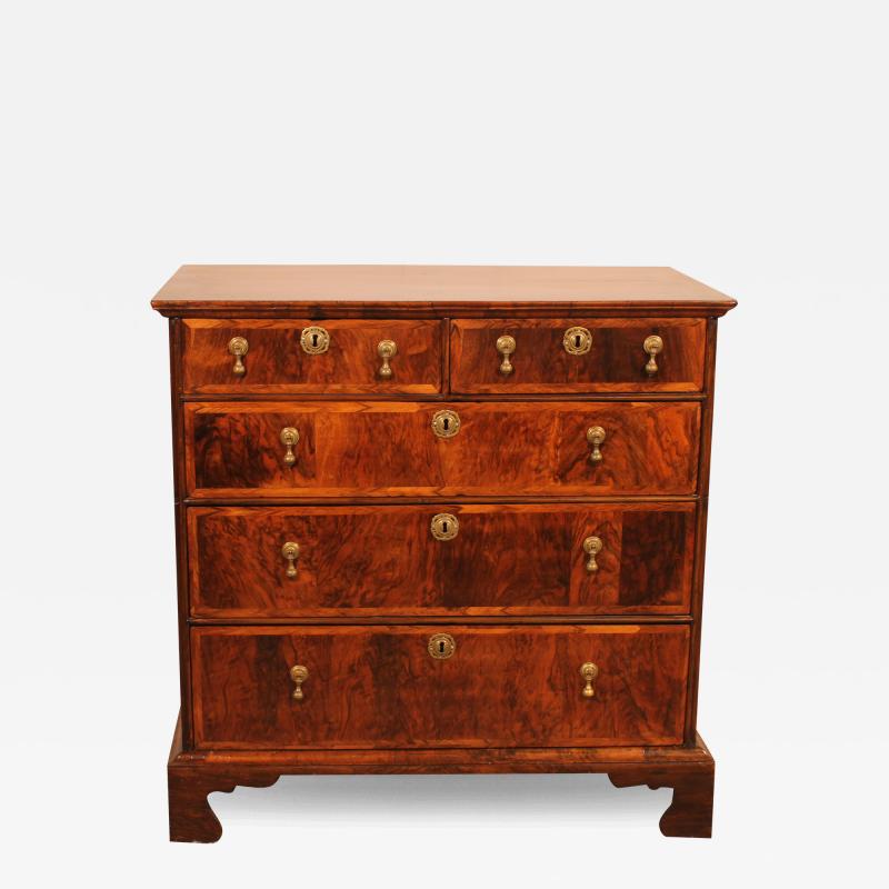 Chest Of Drawers In Walnut Early 18th Century George I
