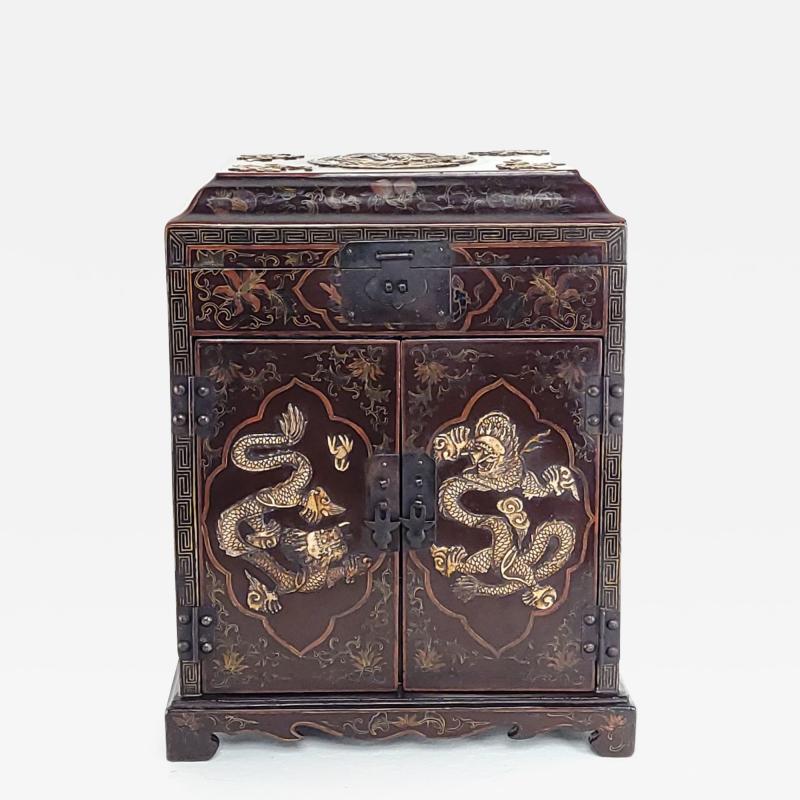 Chinese 19th Century Jewelry Dressing Box circa 1880