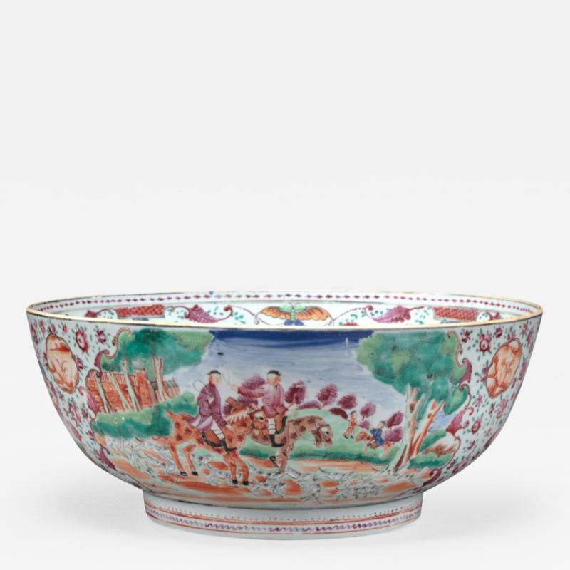 Chinese Export Bowl with Hunt Scenes