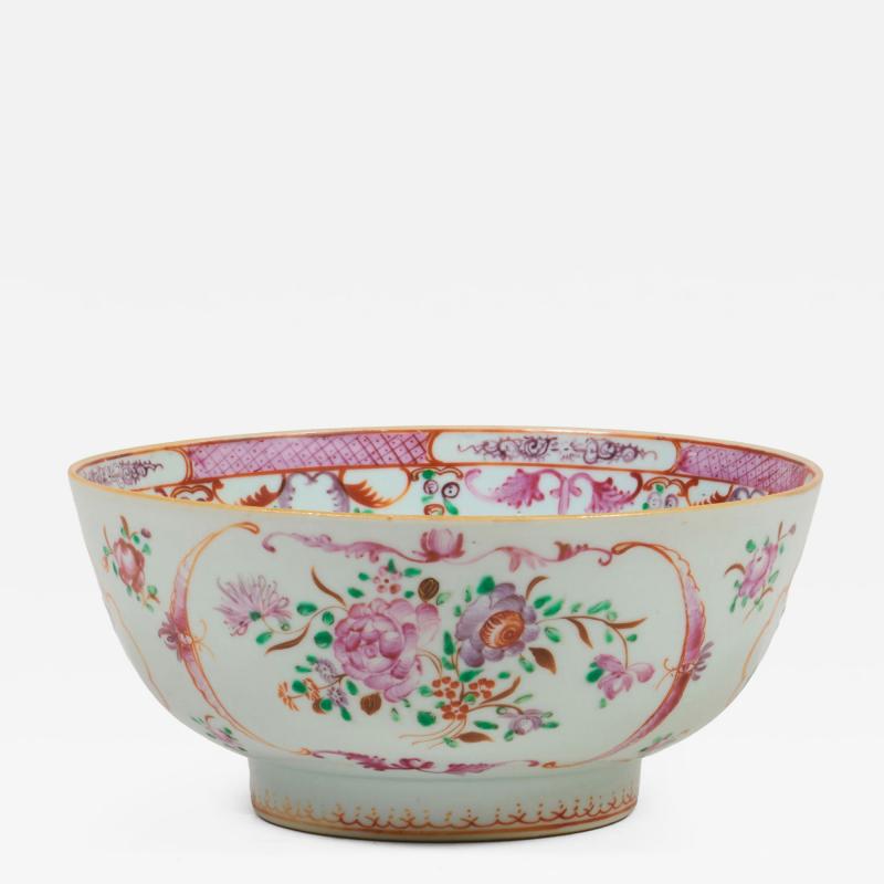 Chinese Export Qianlong Famille Rose Porcelain Small Bowl