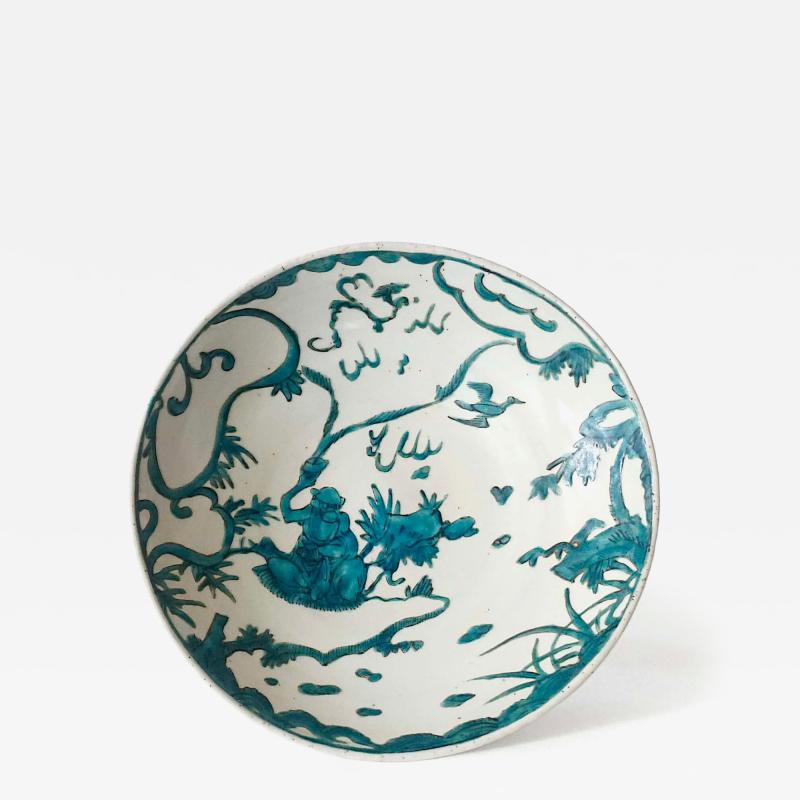 Chinese Ming Dynasty Swatow Polychrome Enamelled Shallow Bowl circa 1600