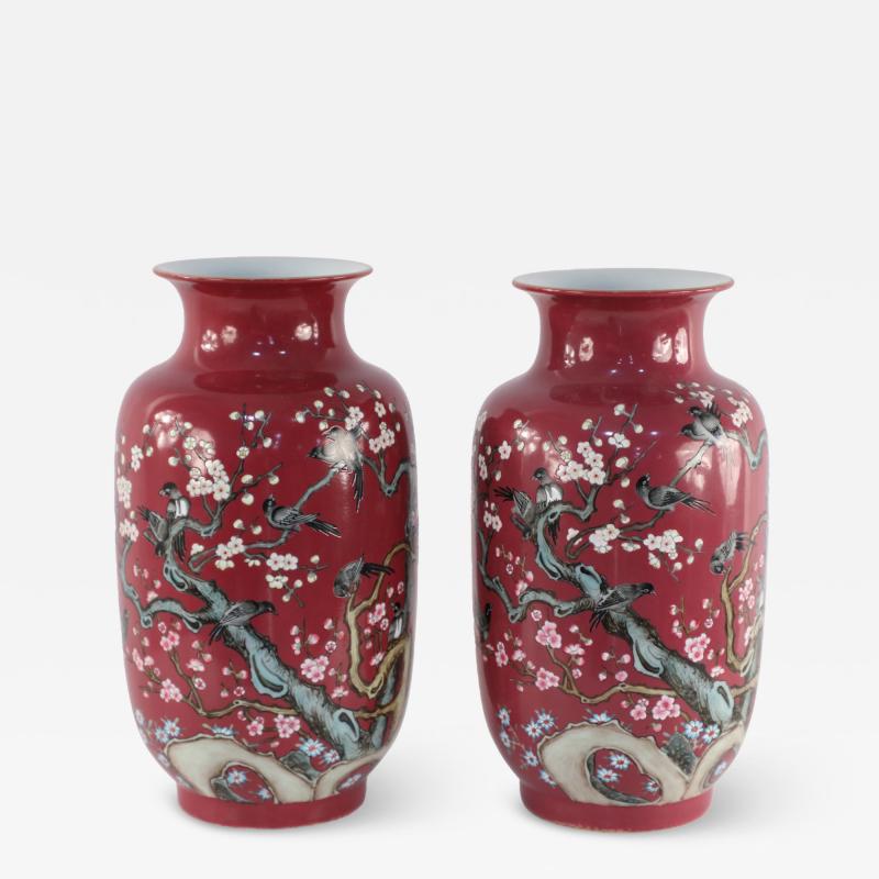 Chinese Qing Dynasty Style Red and Floral Magpie Motif Porcelain Sleeve Vases