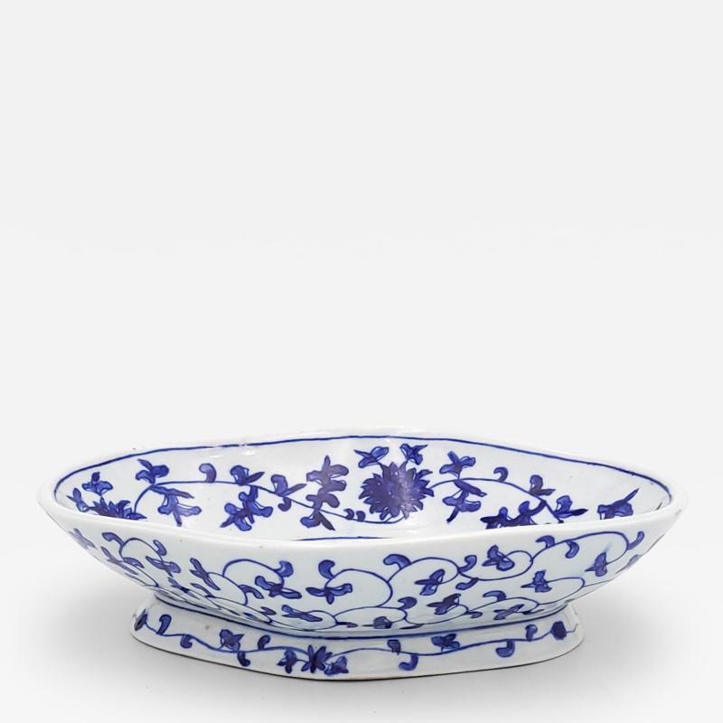 Chinese Style Narcissus Bulb Bowl Probably a European Copy circa 1900