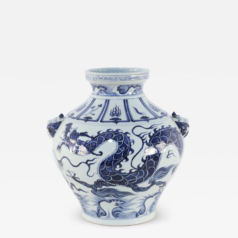 Chinese Yuan Style White and Blue Dragon Motif Porcelain Pot