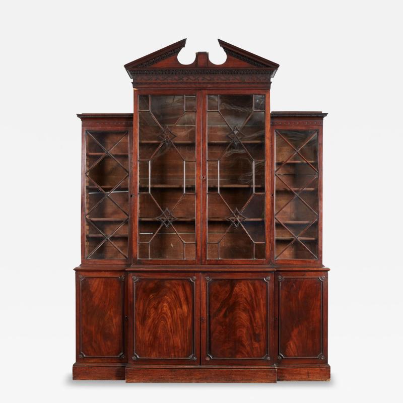 Chippendale Breakfront Bookcase