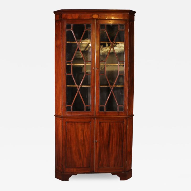 Corner Cabinet In Mahogany 18th Century georgian