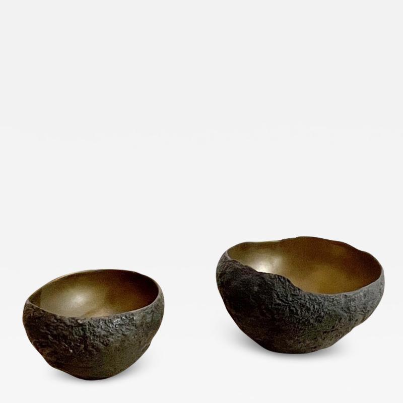 Cristina Salusti 2 ceramic bowls with bronze glaze 2023