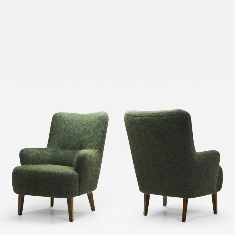Danish Cabinetmaker Armchairs with Beech Tapered Legs Denmark 1940s