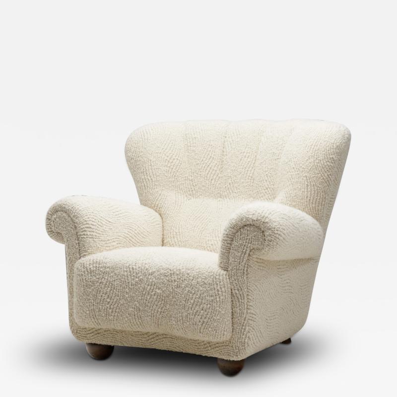 Danish Cabinetmaker Lounge Chair in a Patterned Boucl Fabric Denmark 1940s