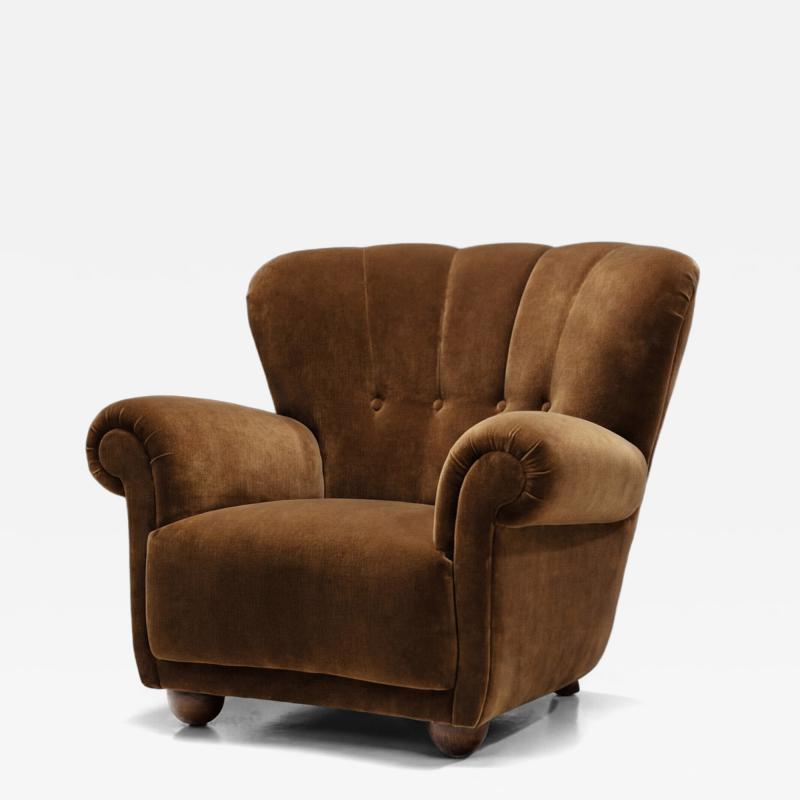 Danish Cabinetmaker Lounge Chair with Brown Upholstery Denmark 1940s