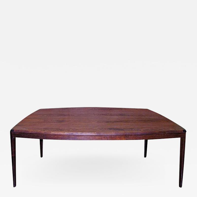 Danish Coffee Table in Rosewood with Tapered Legs