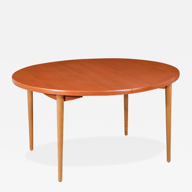 Danish Modern Expanding Oval Teak Oak Dining Table